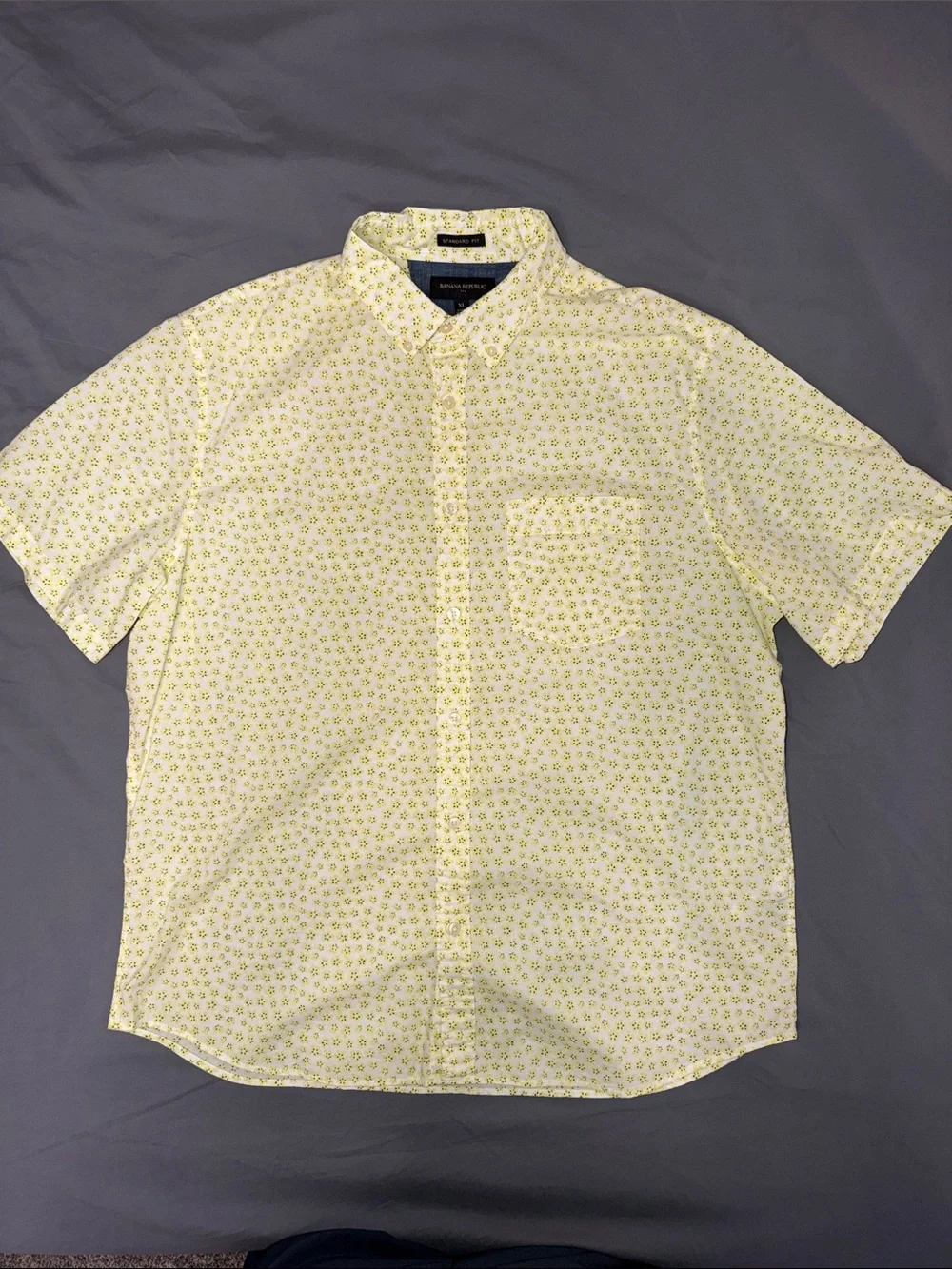 Banana Republic Yellow Floral Short-Sleeve Button-Down Shirt